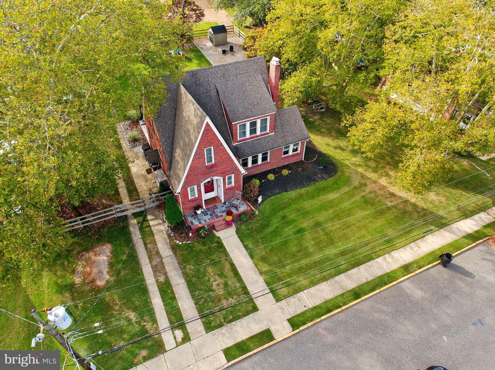 127 CENTER STREET