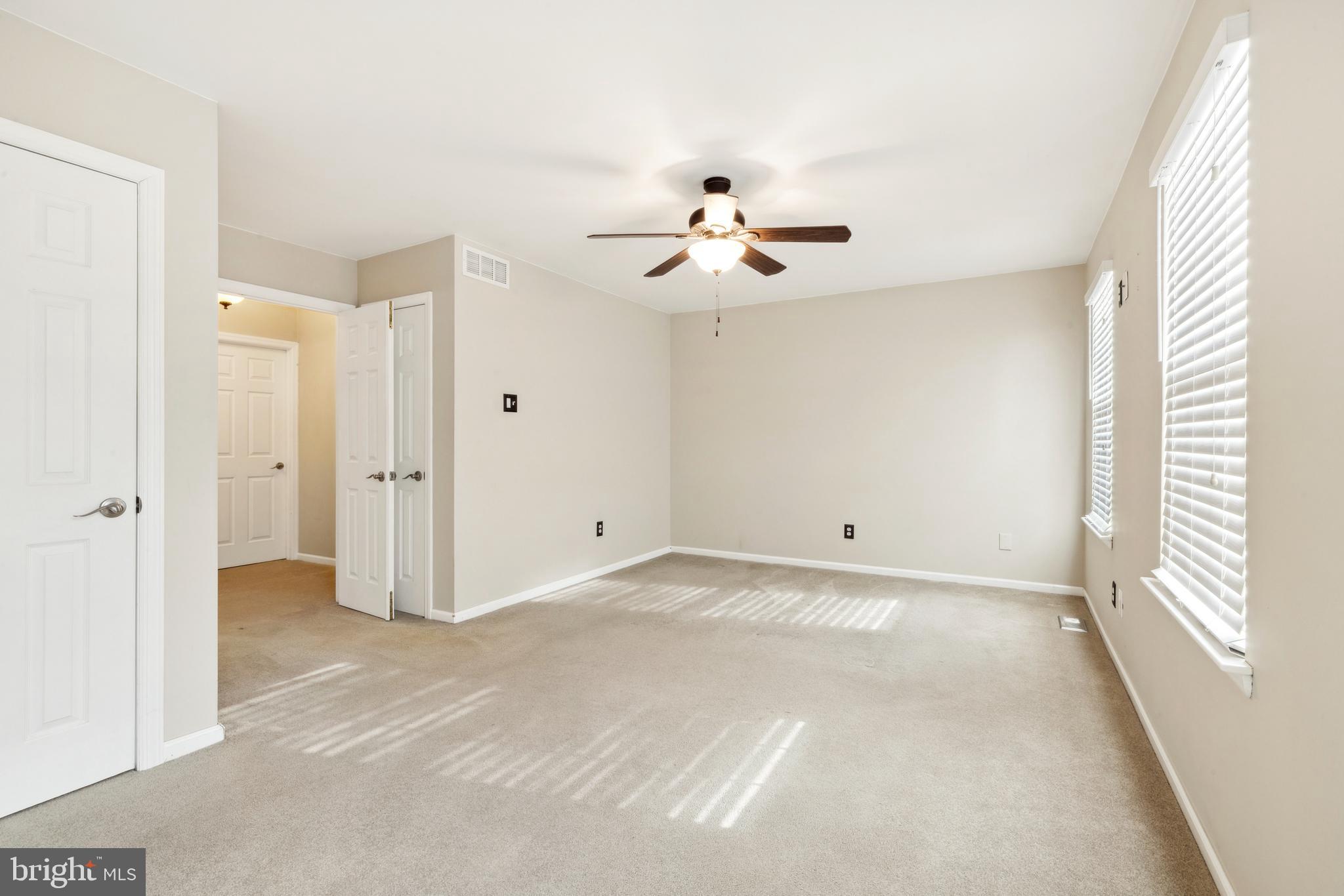 520 ESSEX CT