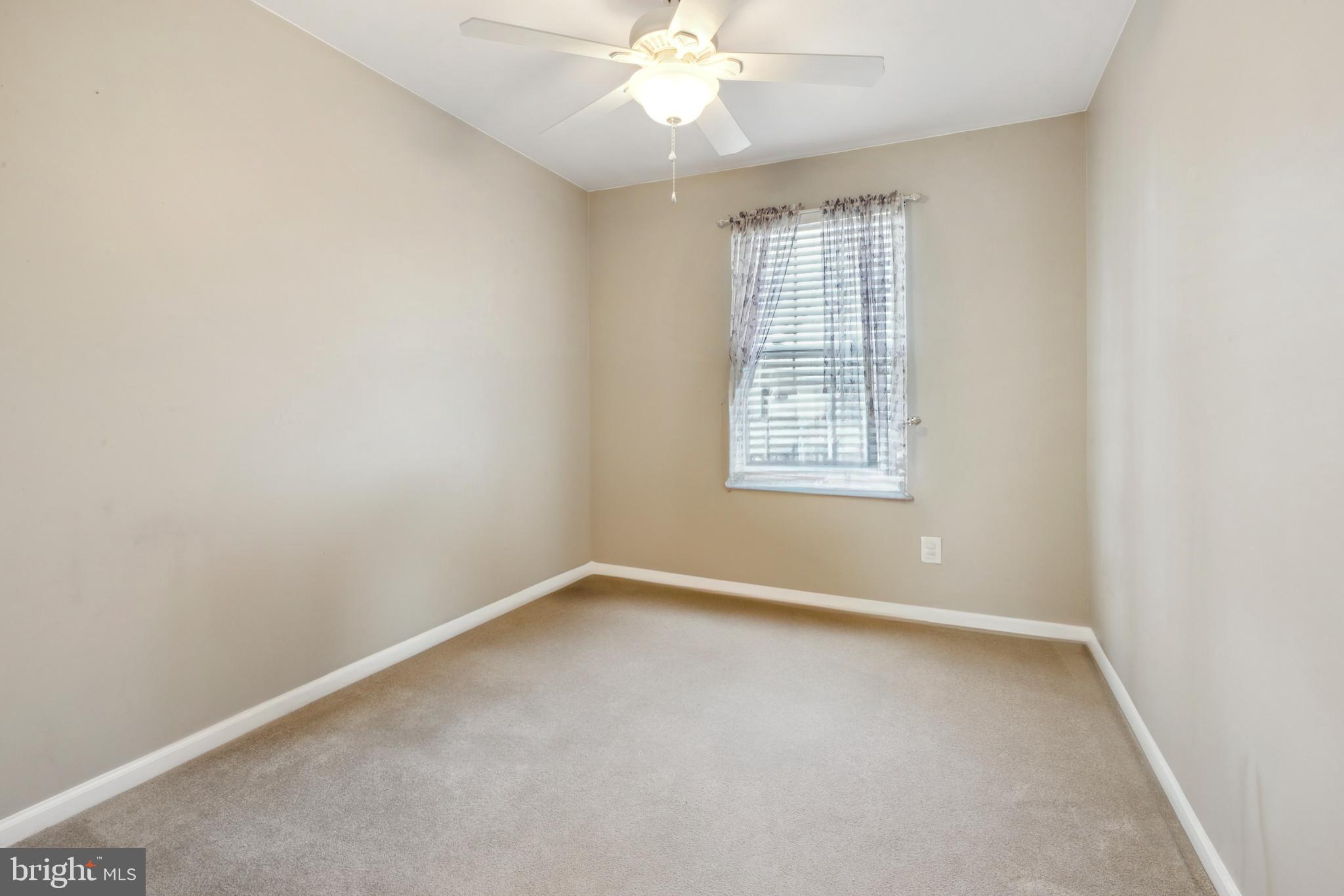 520 ESSEX CT