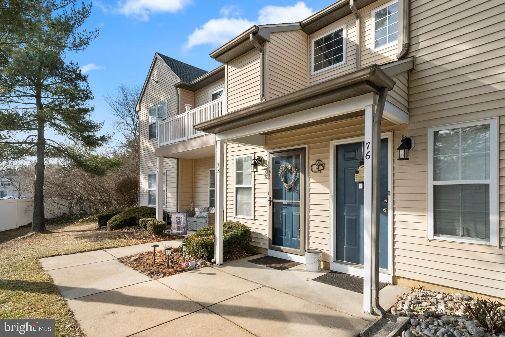 78 Crestmont Dr