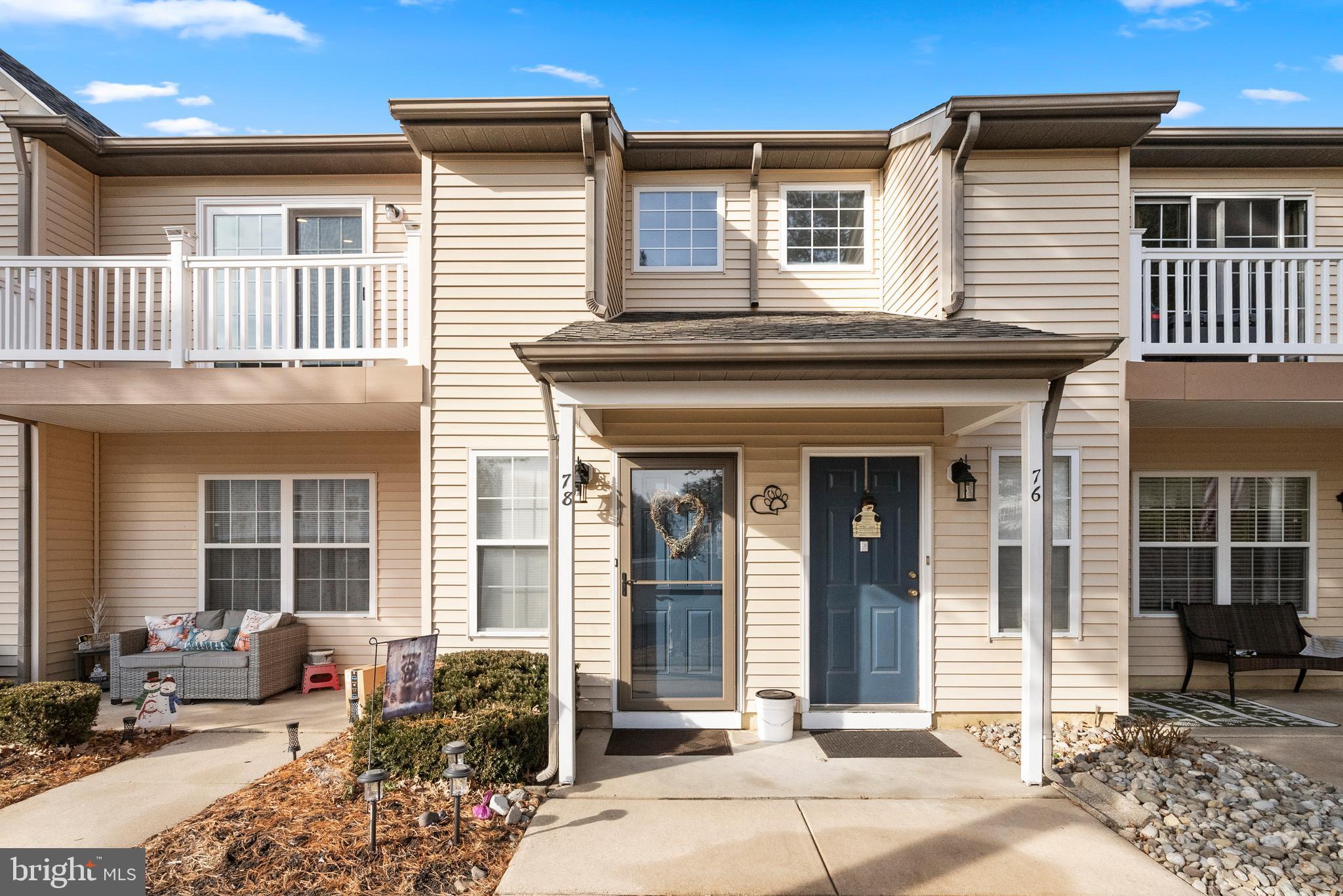 78 Crestmont Dr