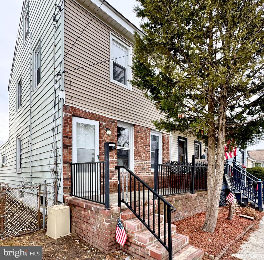 17 WALNUT STREET