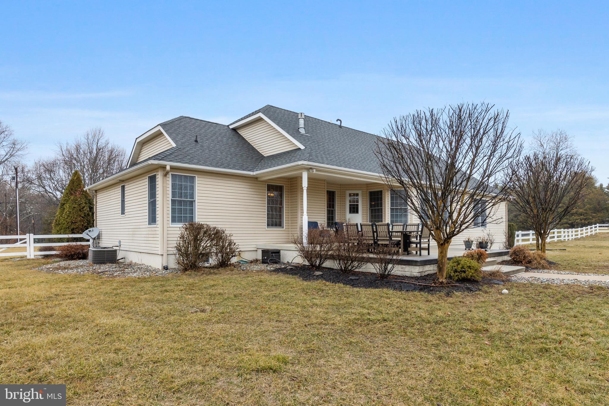 595 Breakneck Rd
