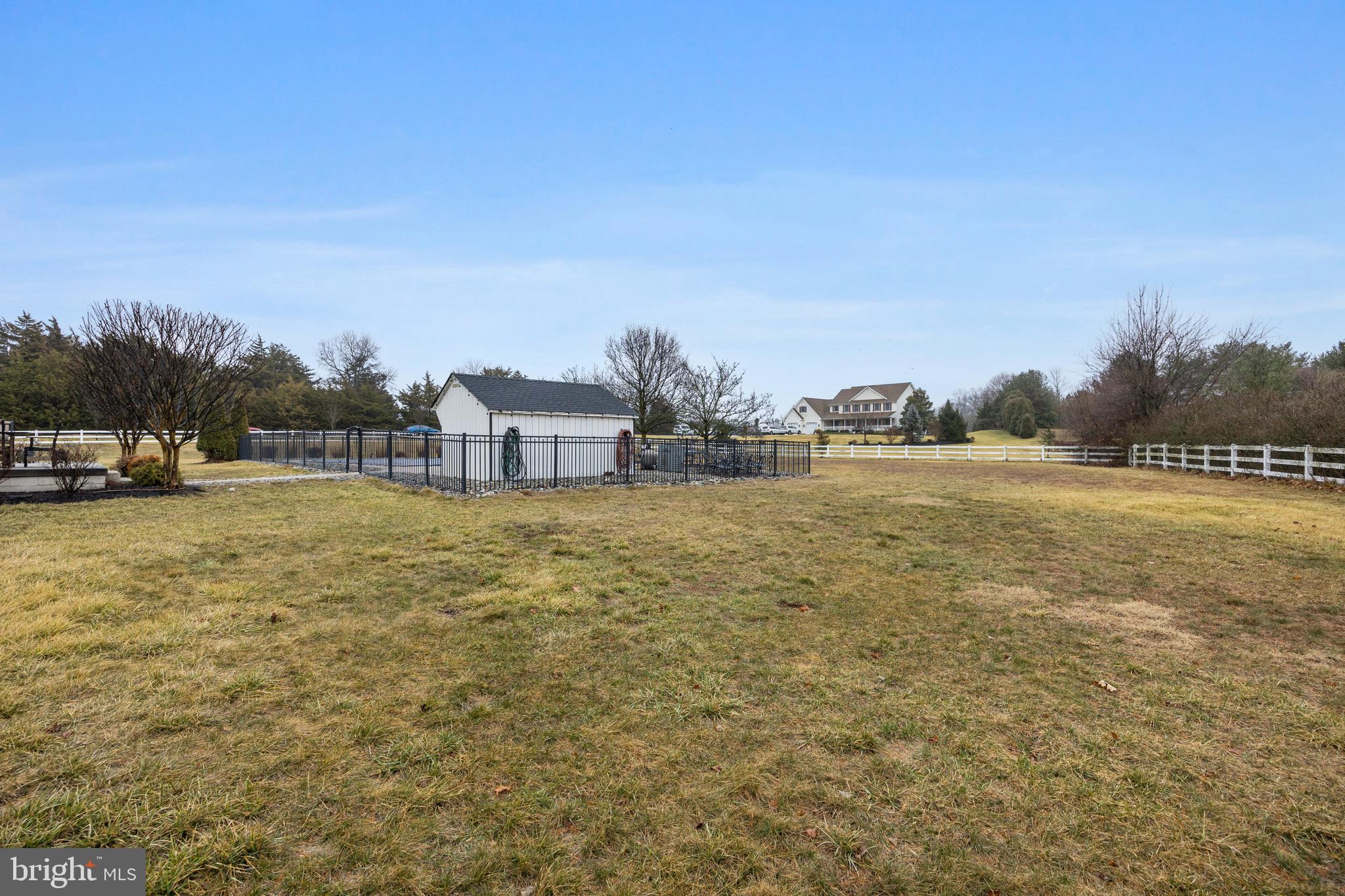 595 Breakneck Rd