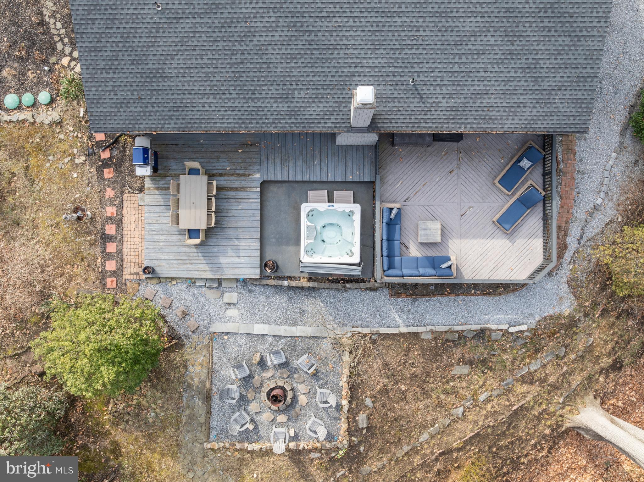 39 Spring Hill Rd