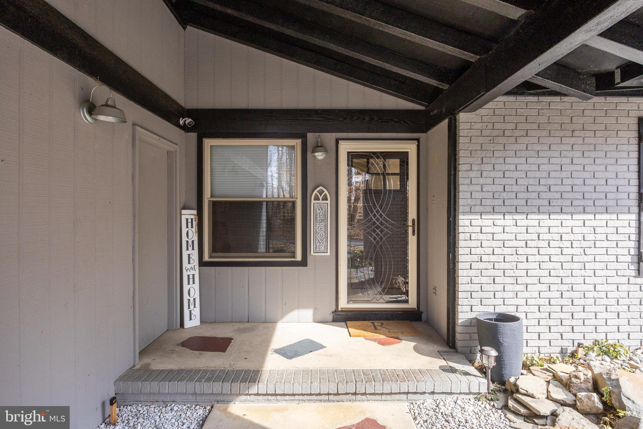 39 Spring Hill Rd