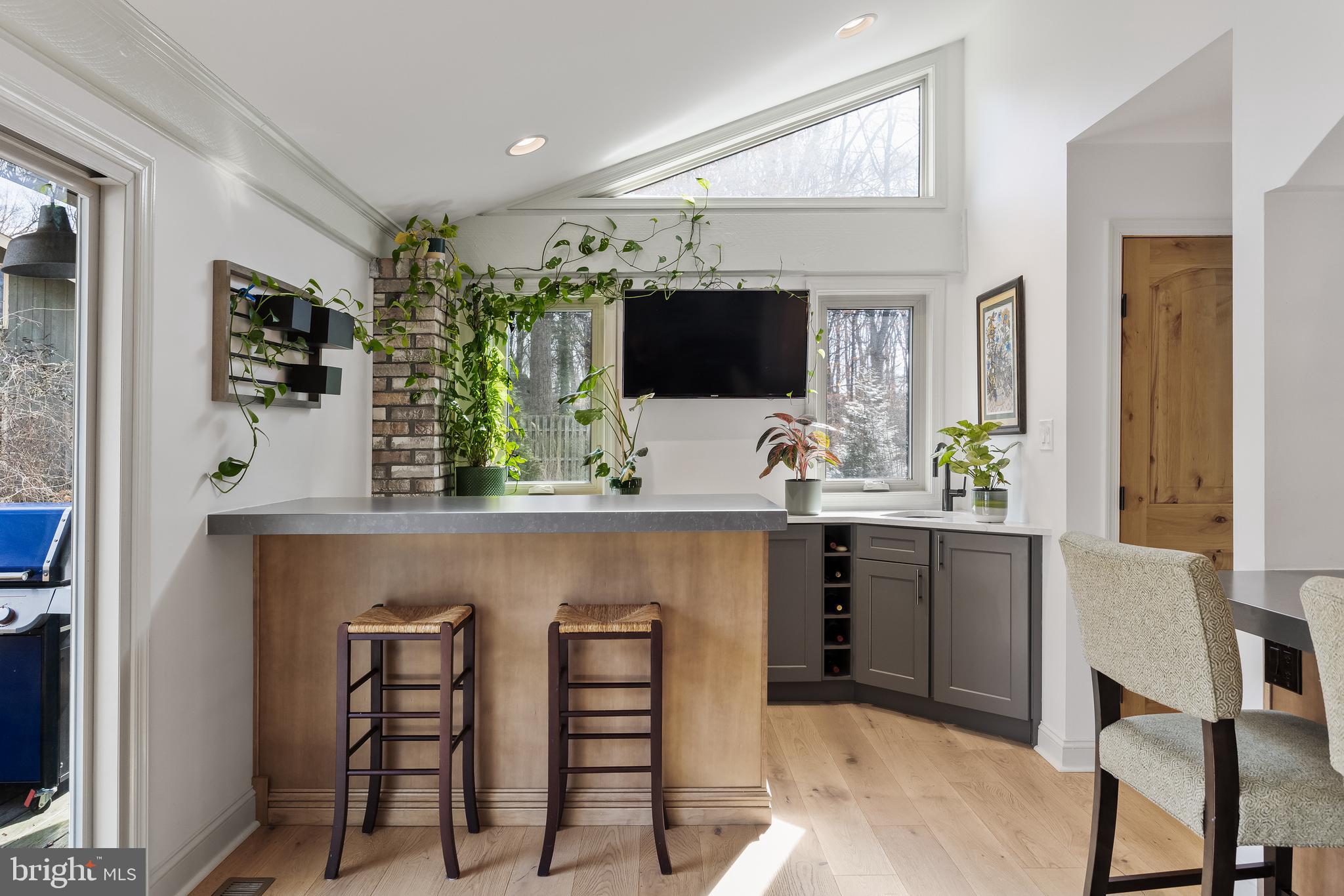 39 Spring Hill Rd