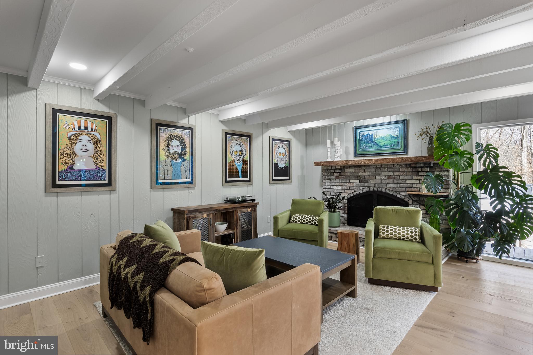 39 Spring Hill Rd