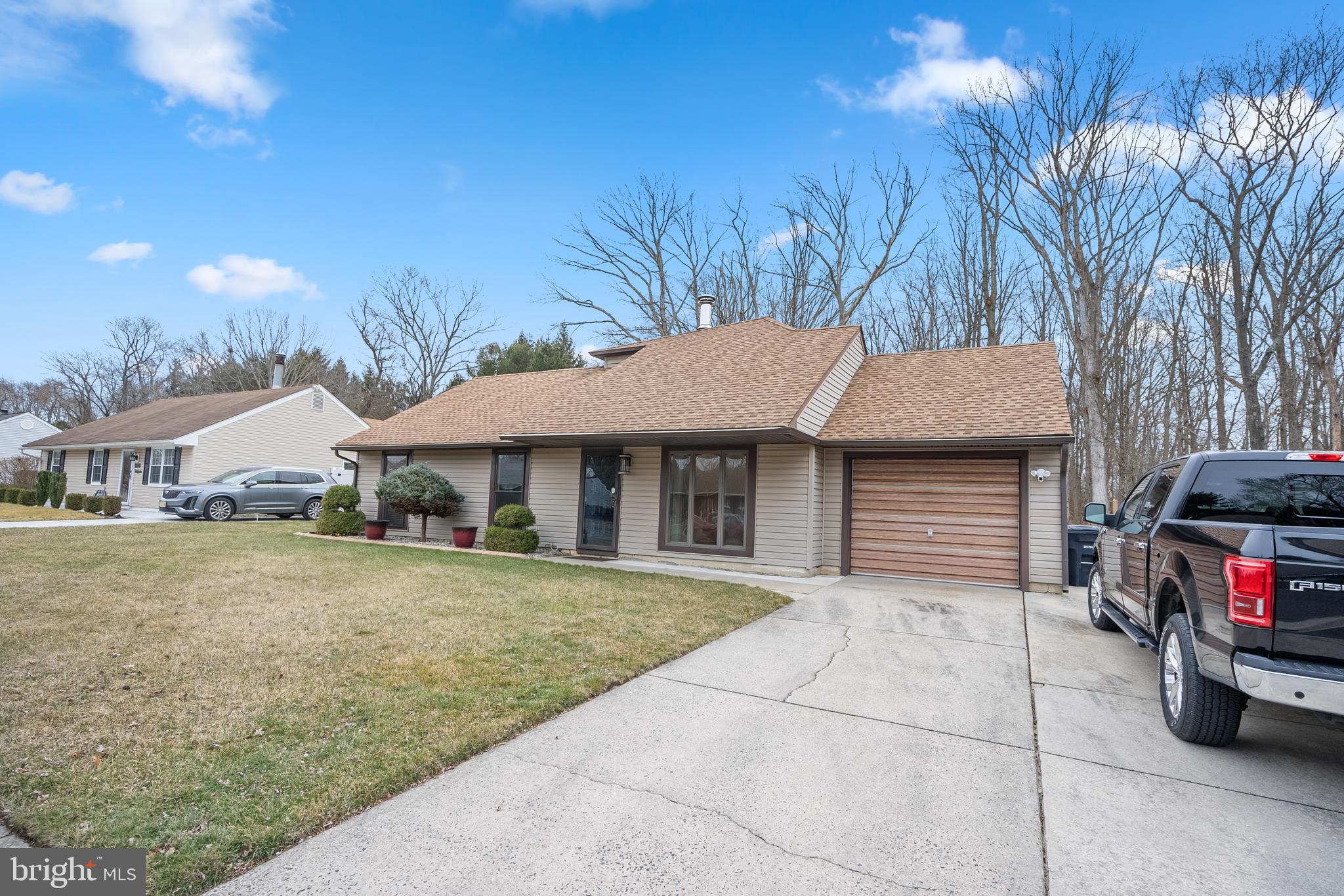 545 Greenbriar Dr