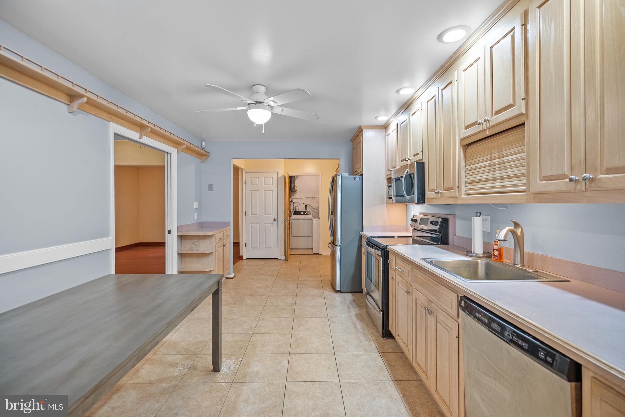545 Greenbriar Dr