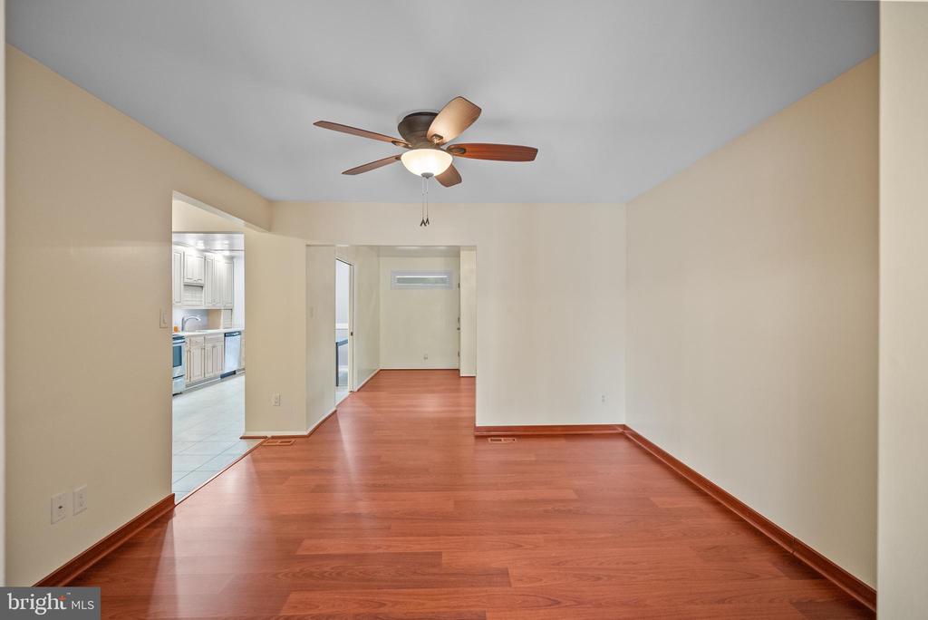 545 Greenbriar Dr