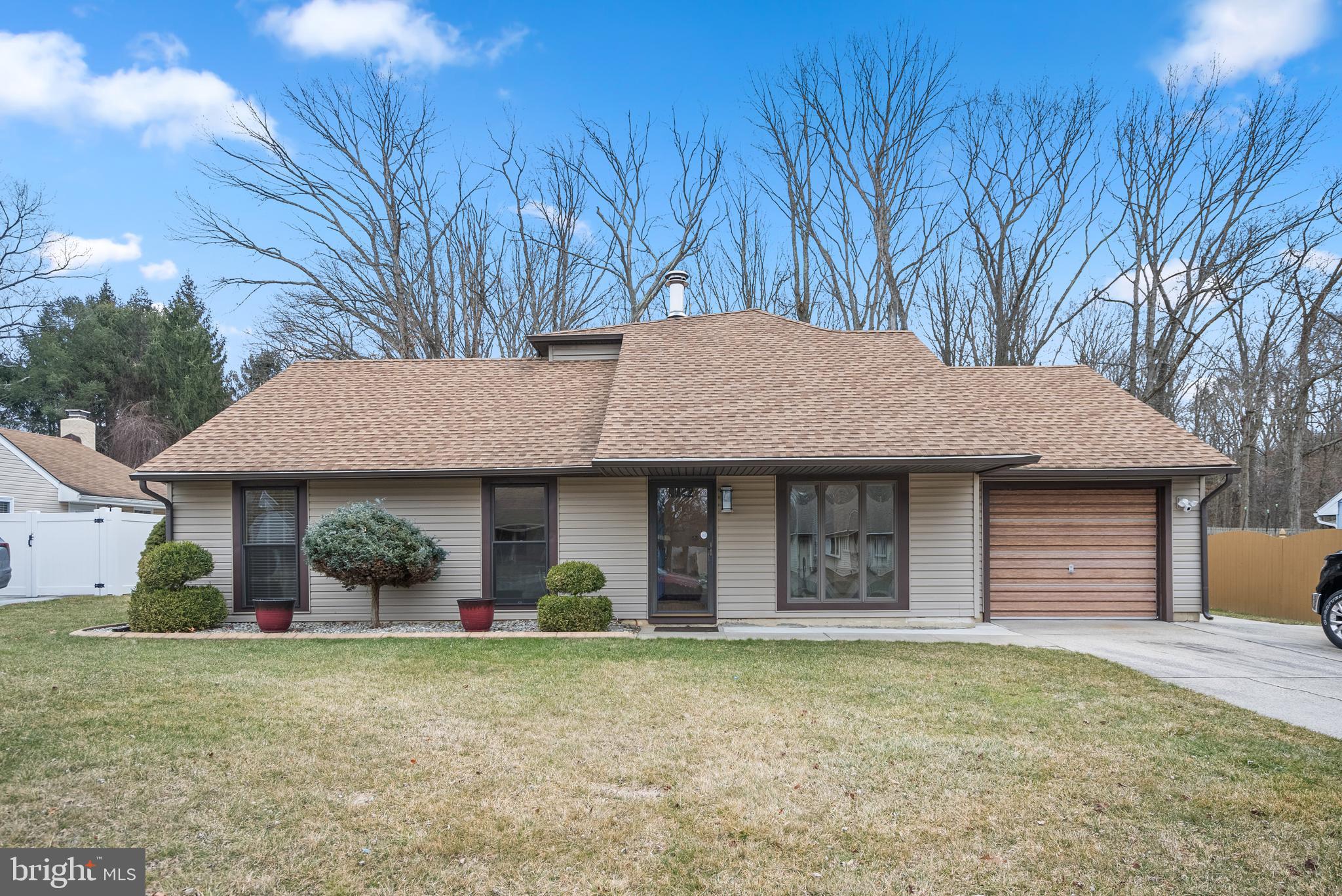 545 Greenbriar Dr