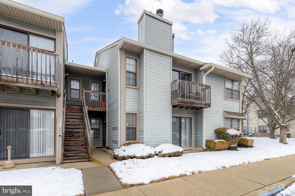 341 COVENTRY COURT