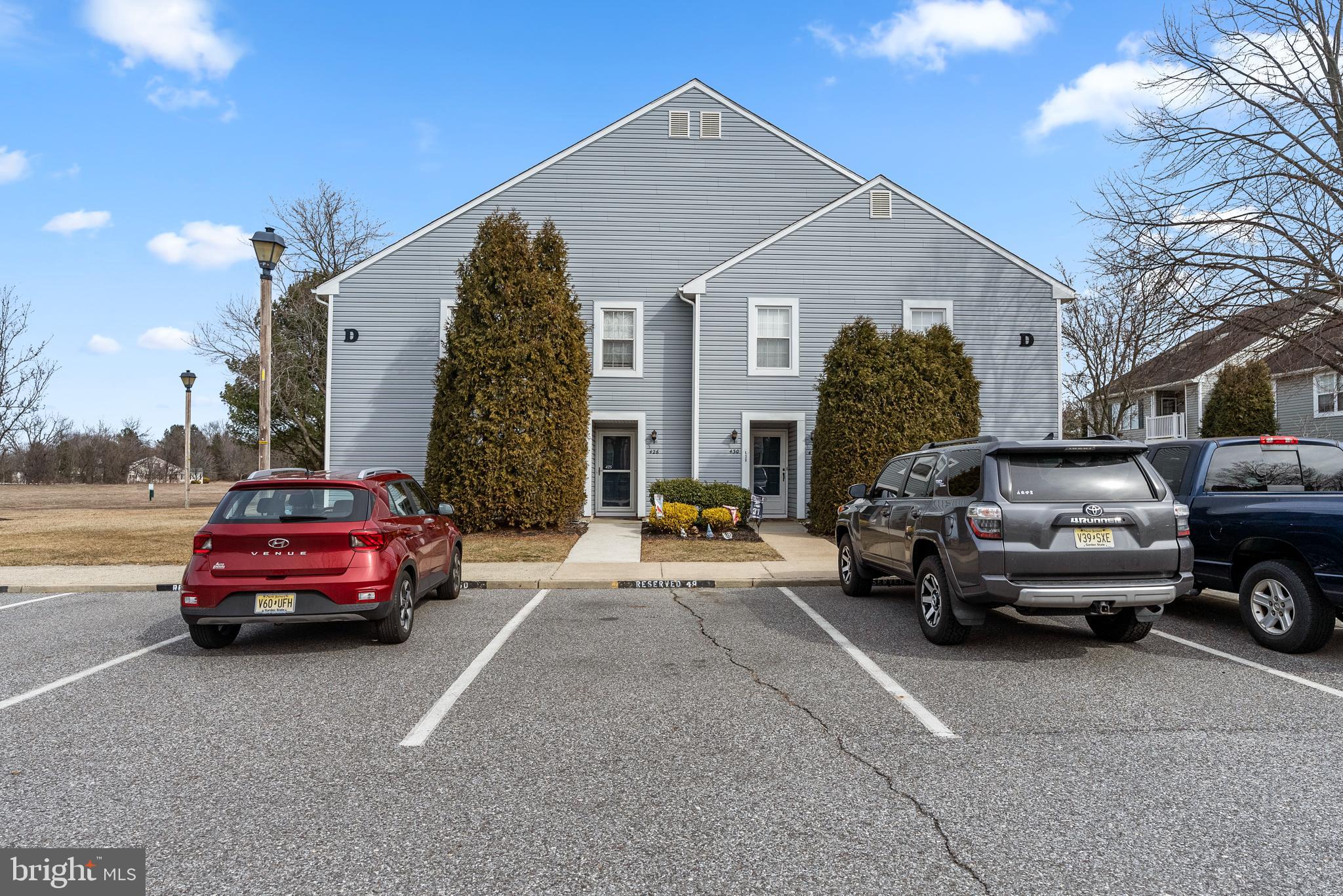 425 Paddock Ct