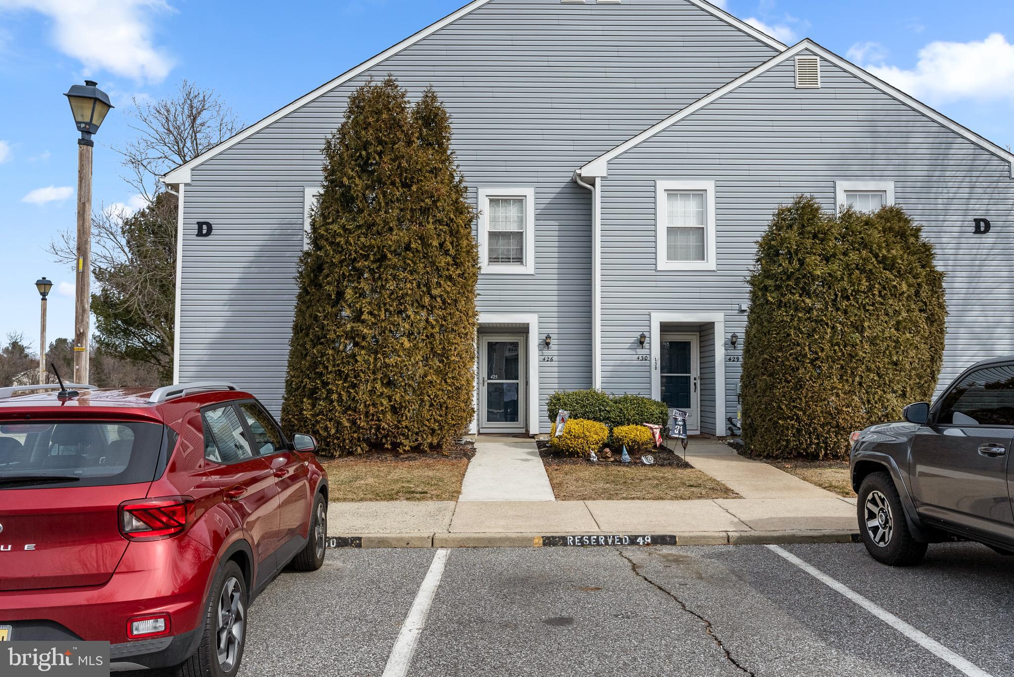 425 Paddock Ct