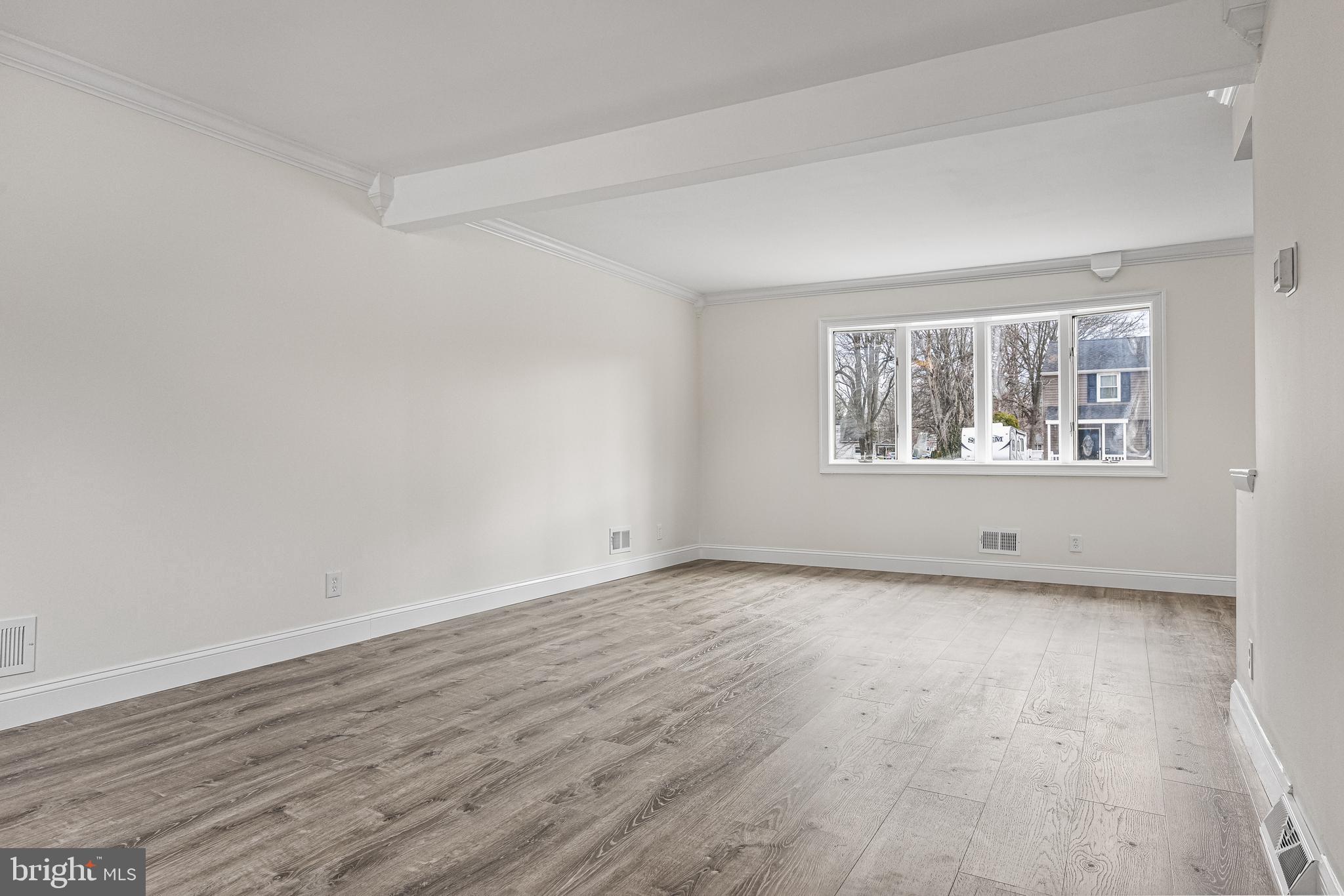 313 Cornell Rd
