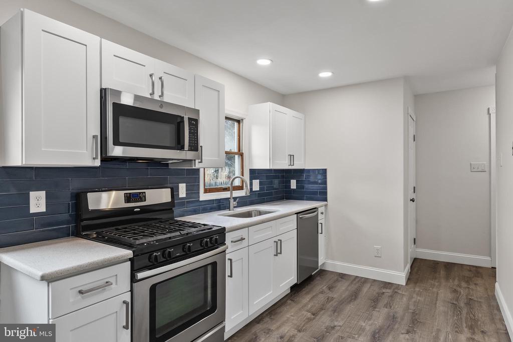 313 Cornell Rd