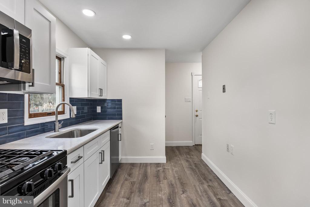 313 Cornell Rd