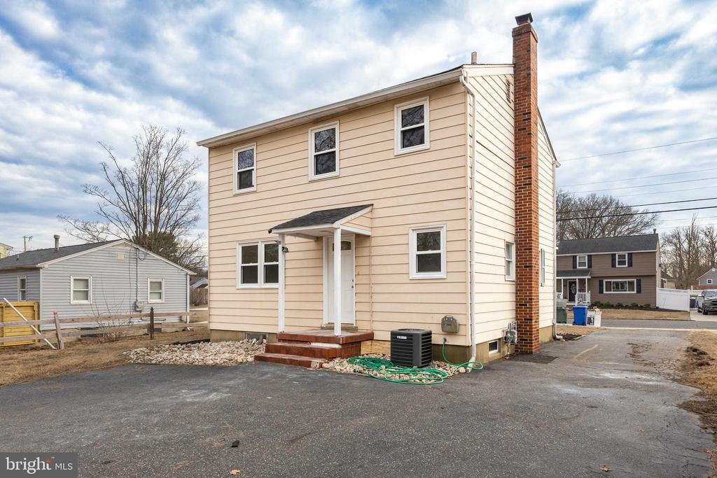 313 Cornell Rd