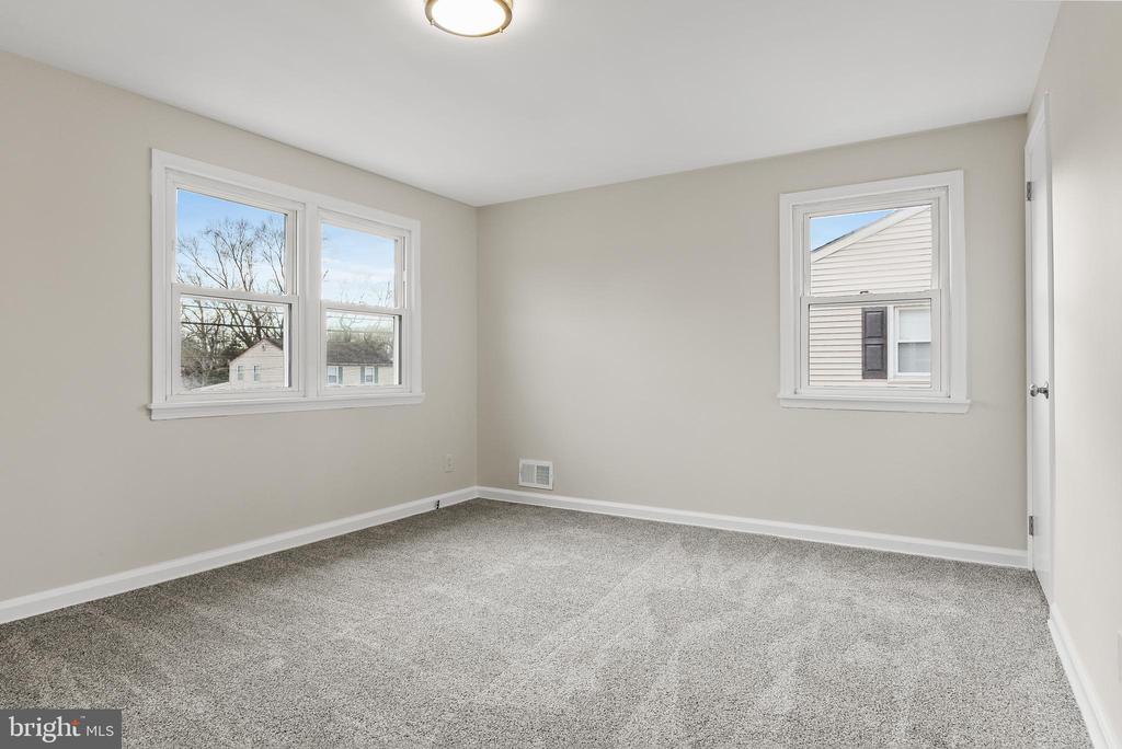 313 Cornell Rd
