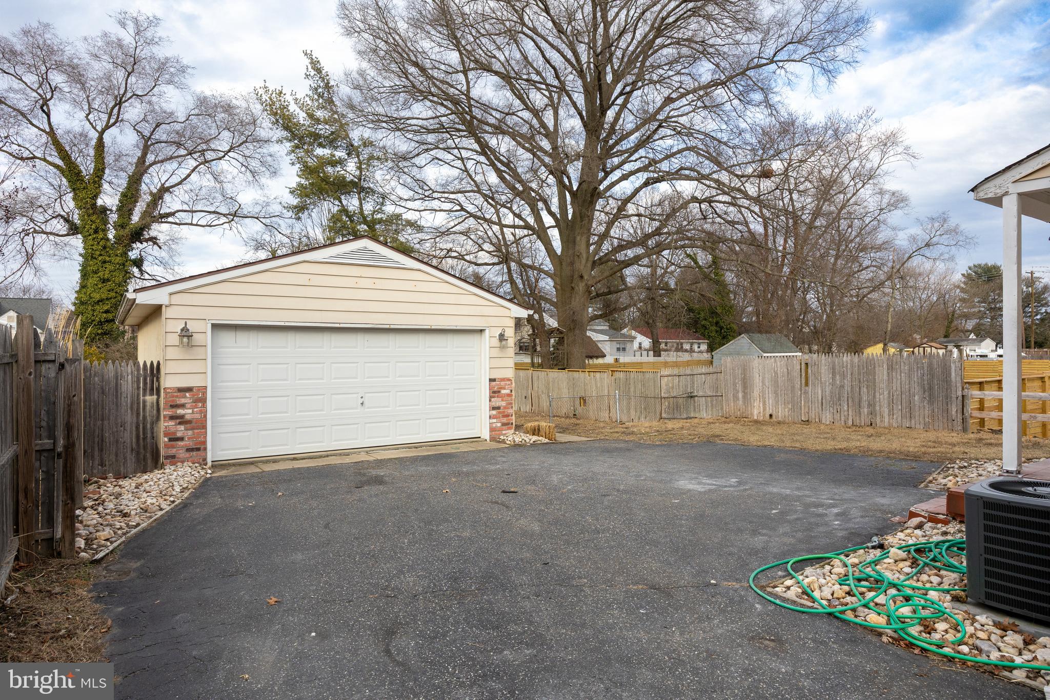 313 Cornell Rd