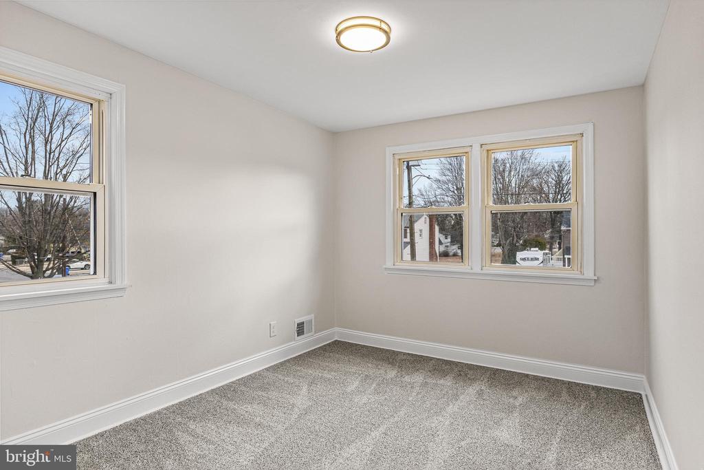 313 Cornell Rd