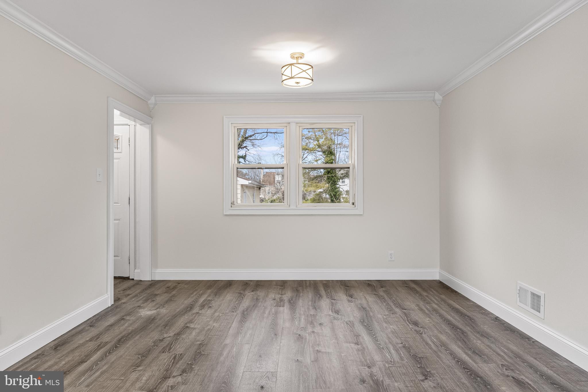 313 Cornell Rd