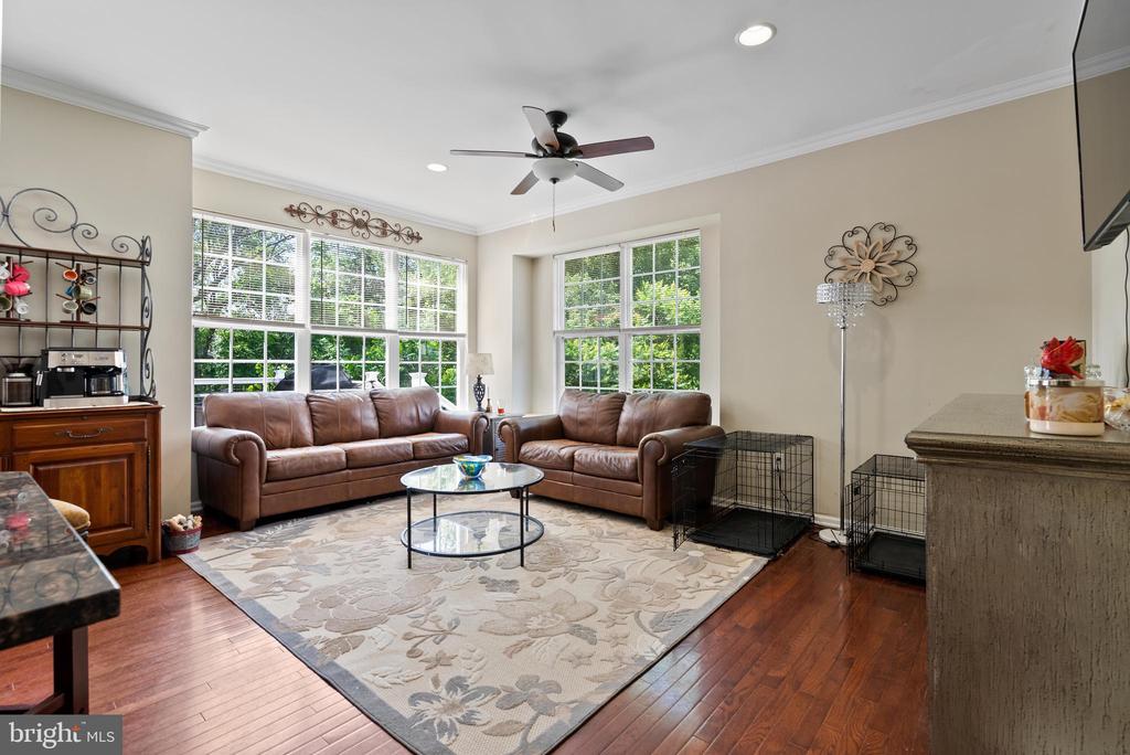 215 Westbrook Dr