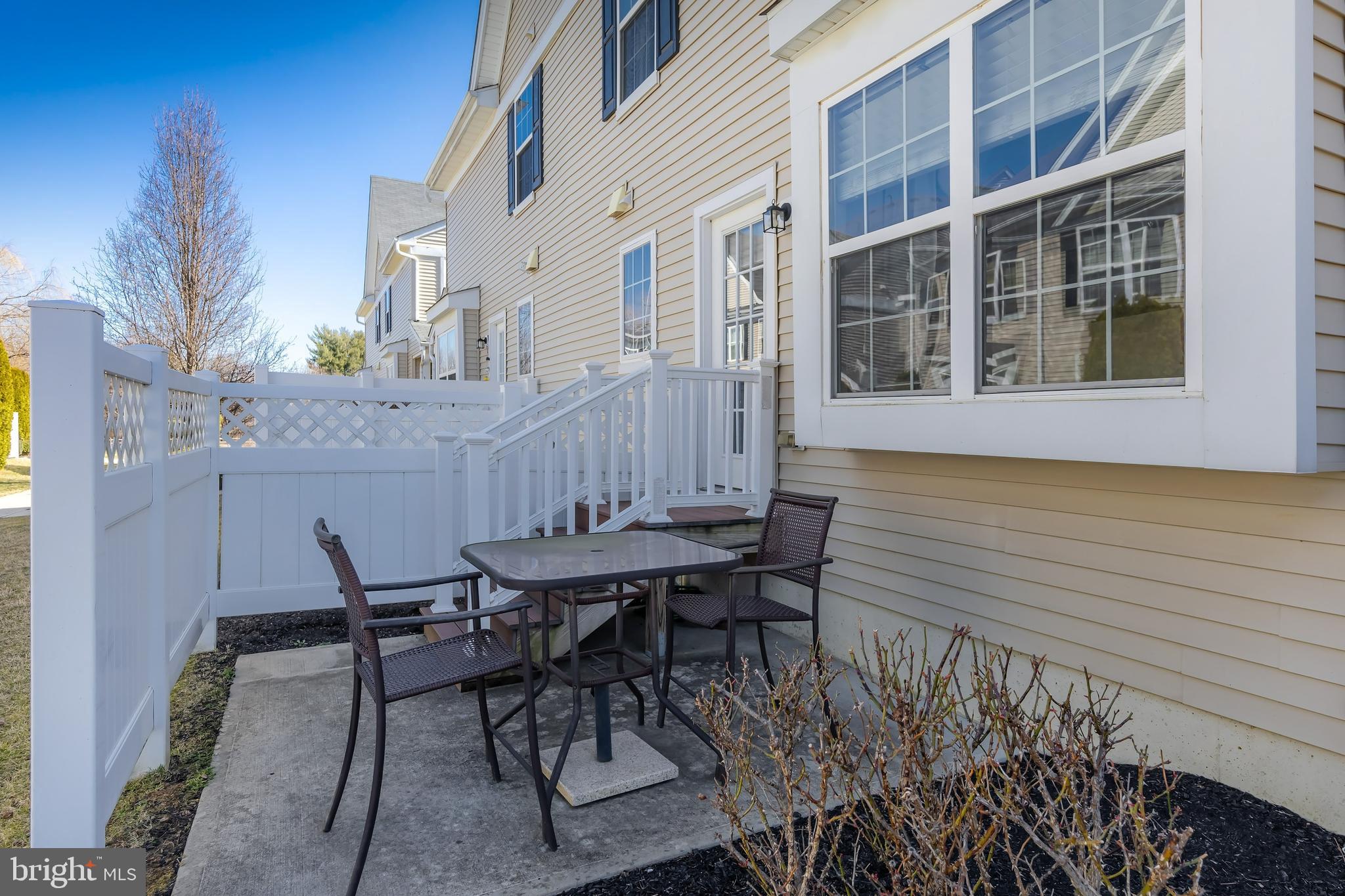 1805 LEXINGTON MEWS