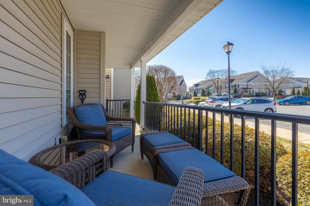 1805 LEXINGTON MEWS