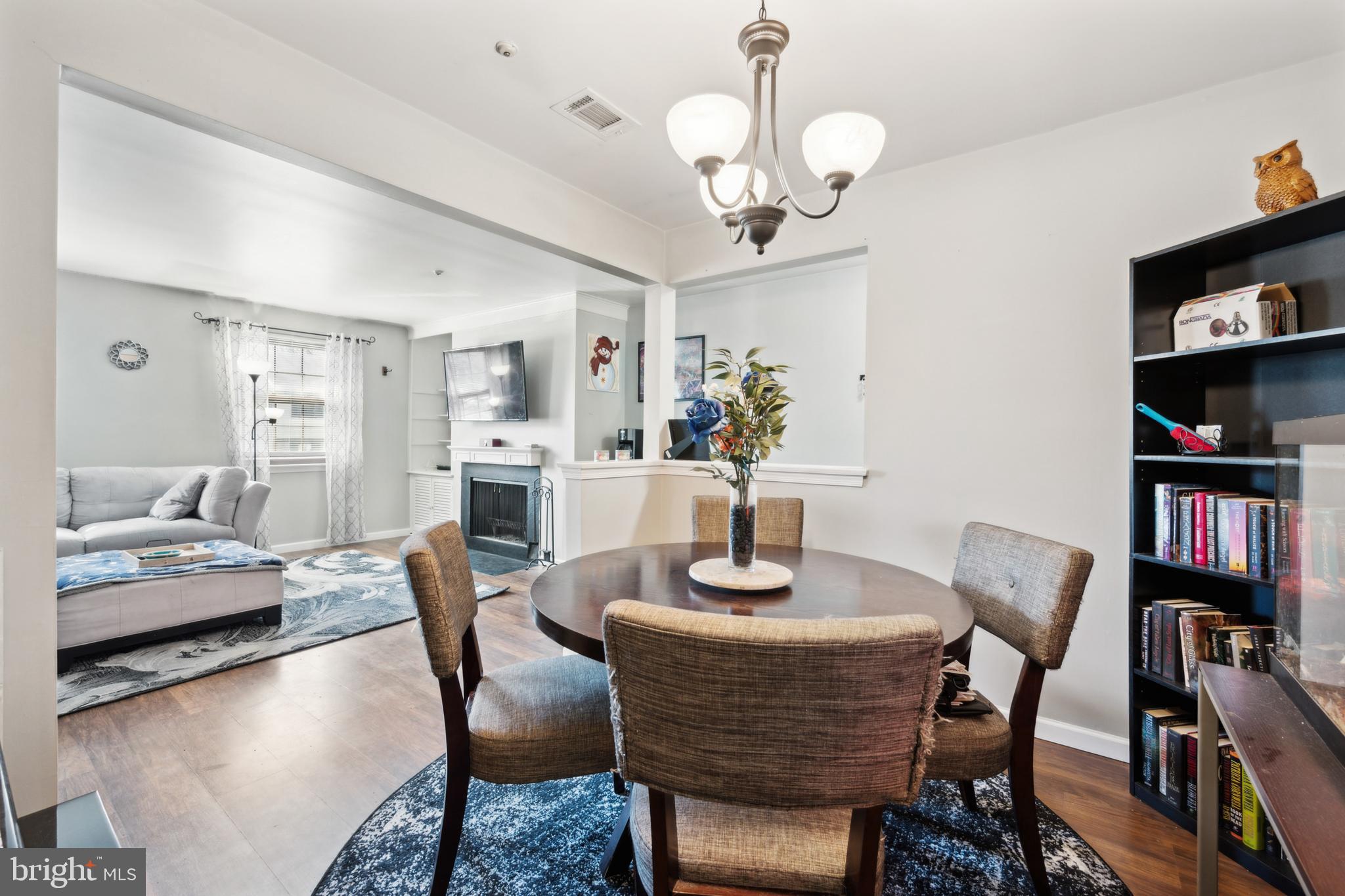 10 Thomas Nelson Bldg