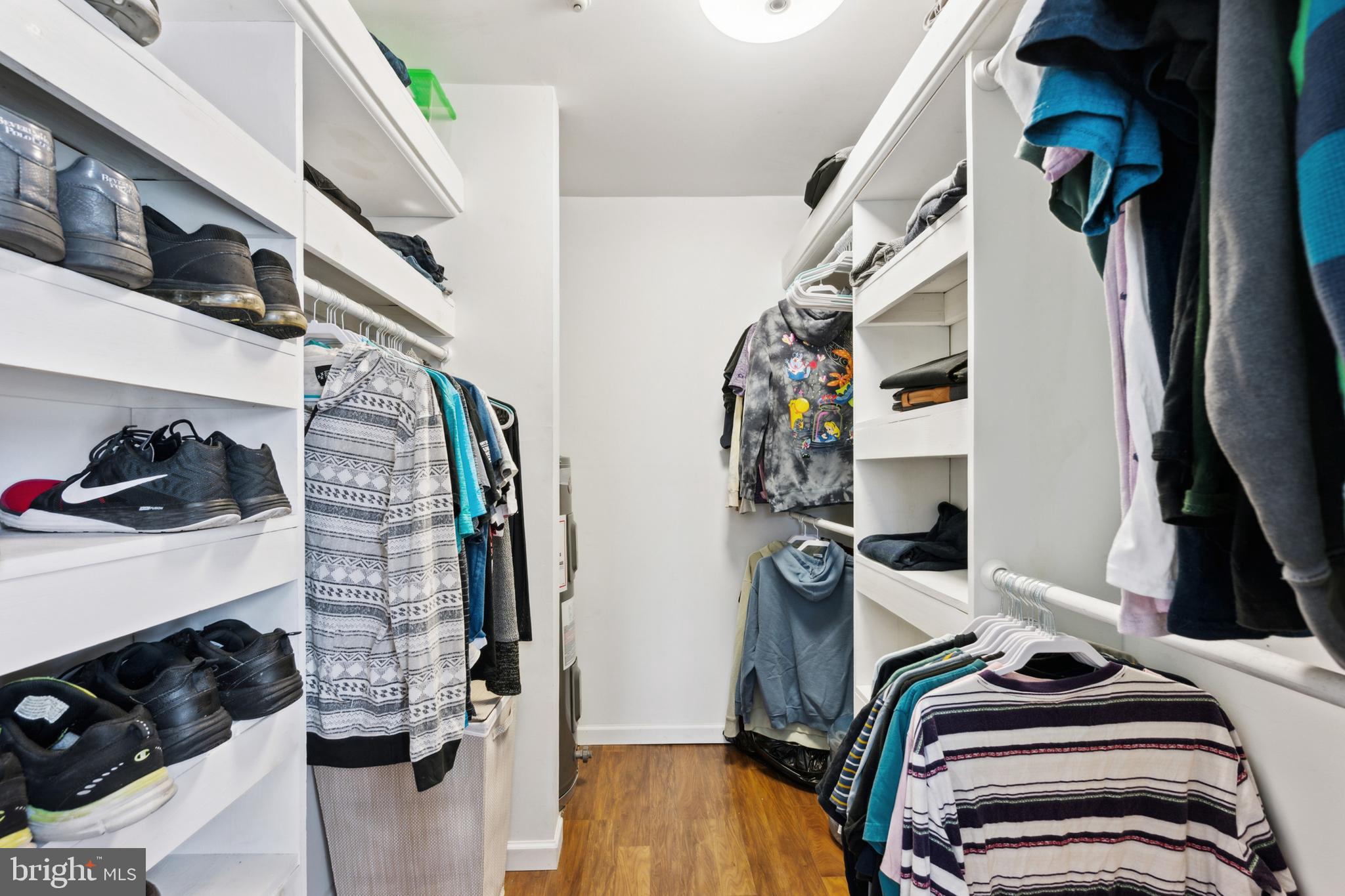 10 Thomas Nelson Bldg