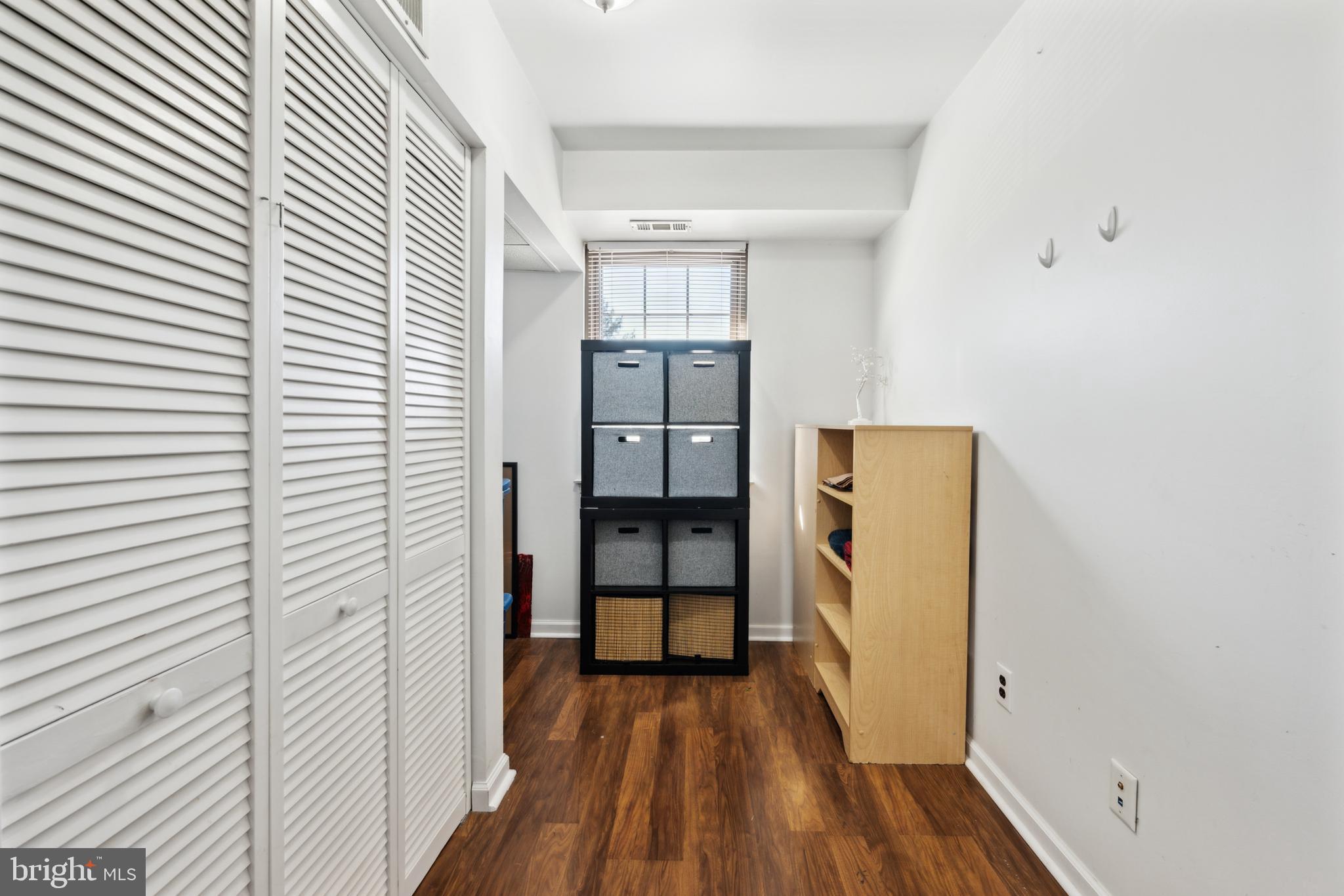 10 Thomas Nelson Bldg