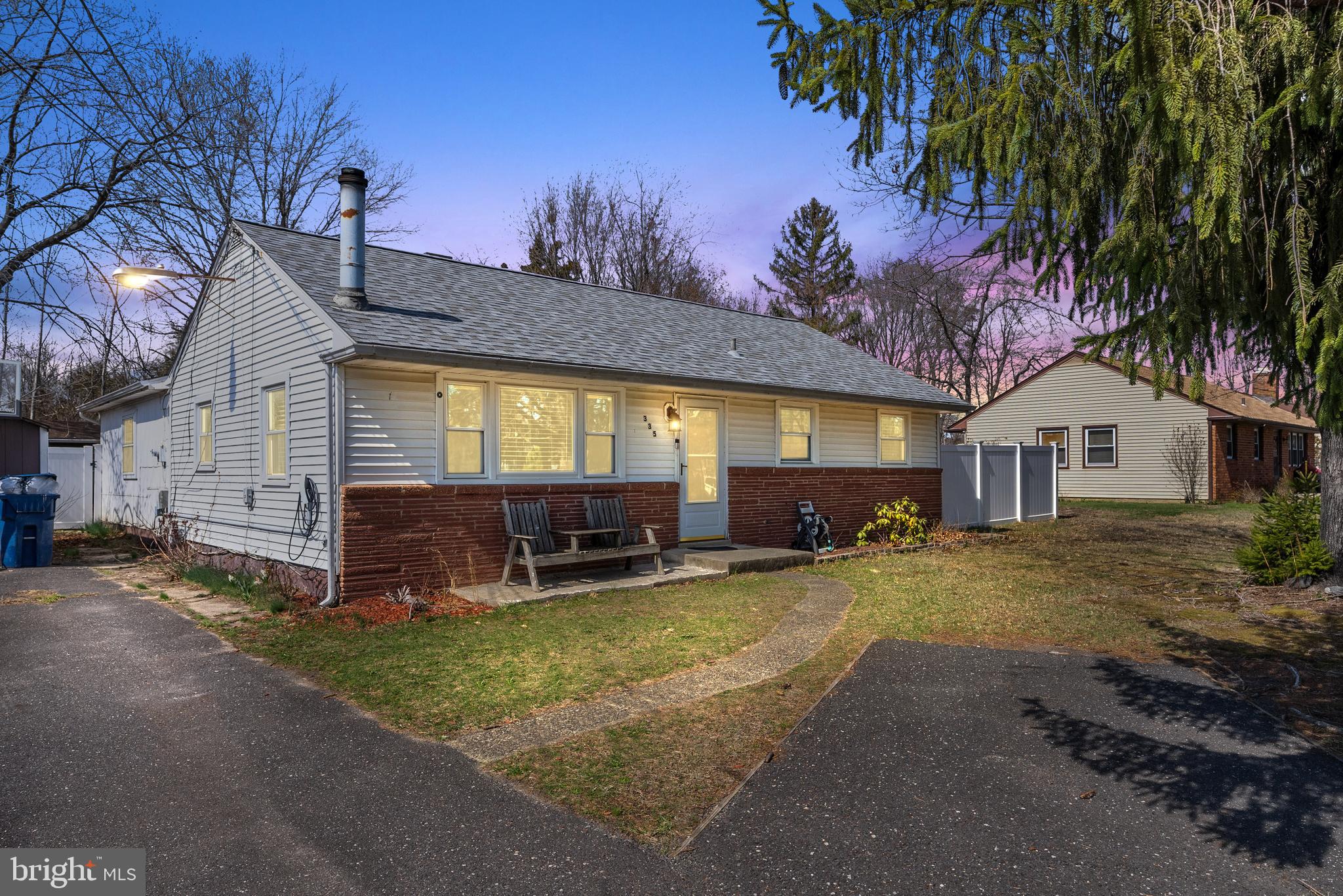 335 Walnut St