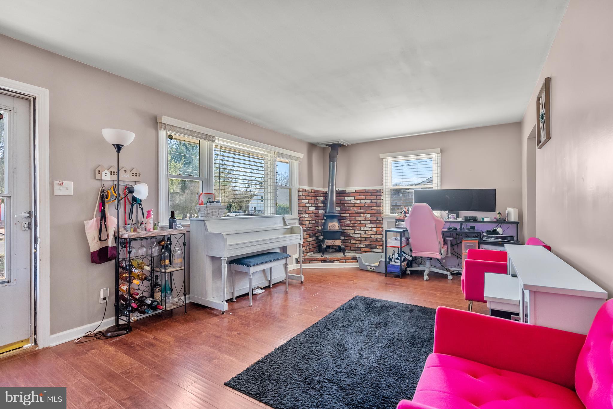 335 Walnut St