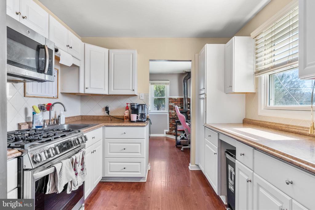 335 Walnut St