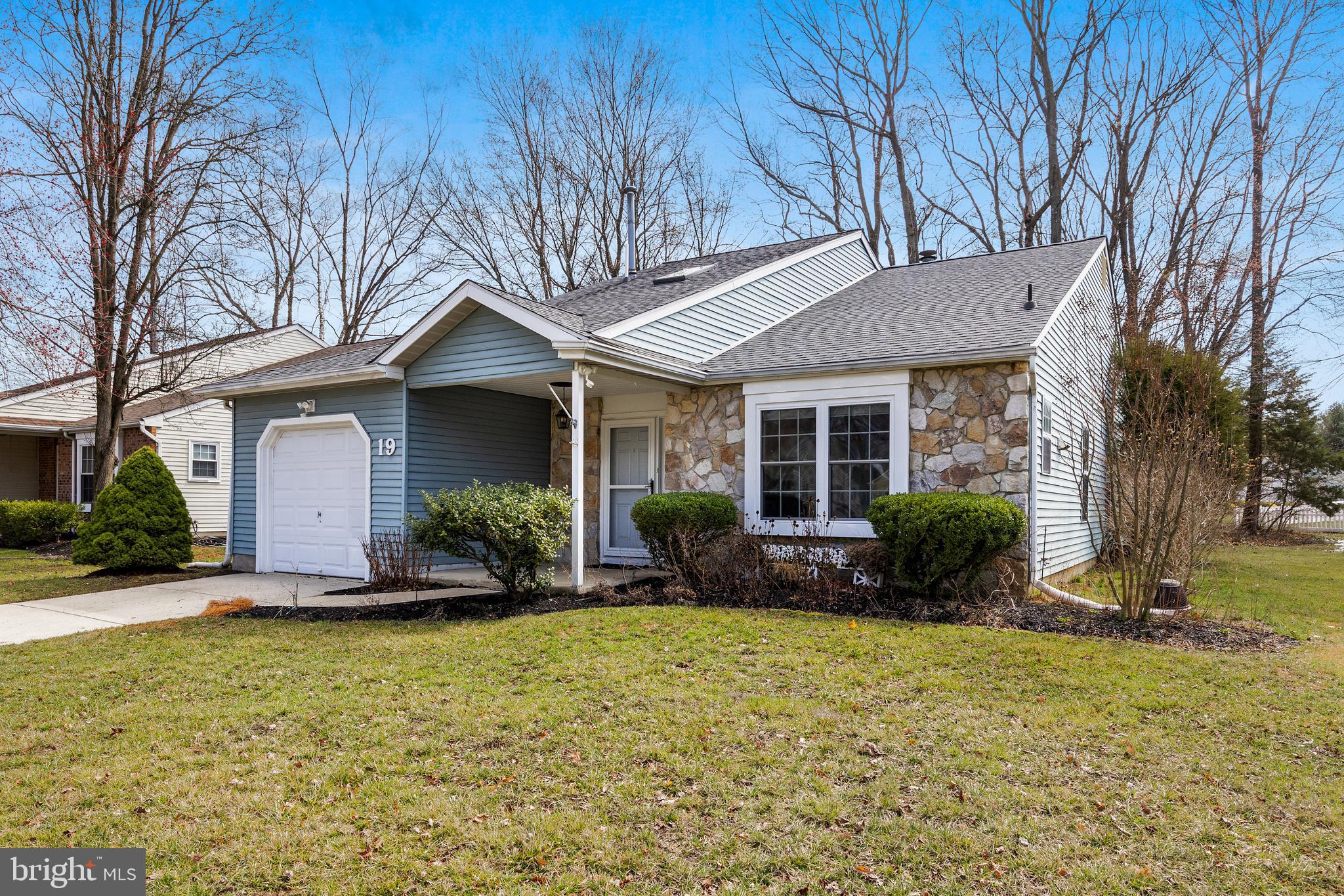 19 Kelly Dr