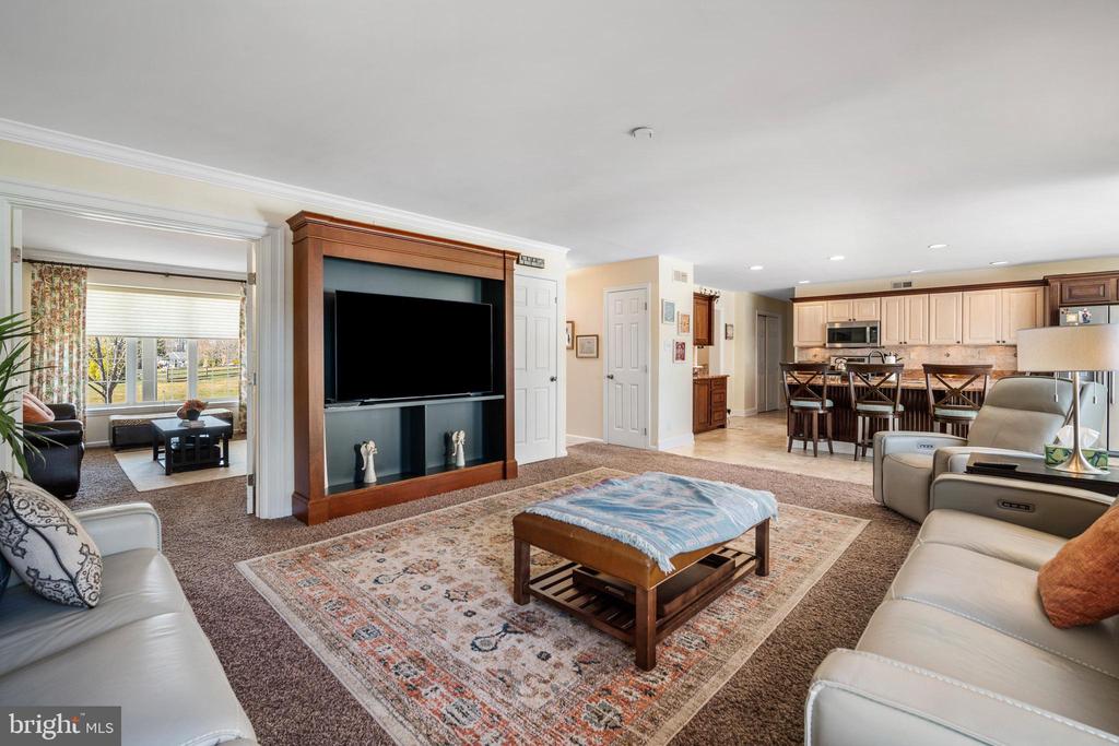 109 BROOKSIDE WAY