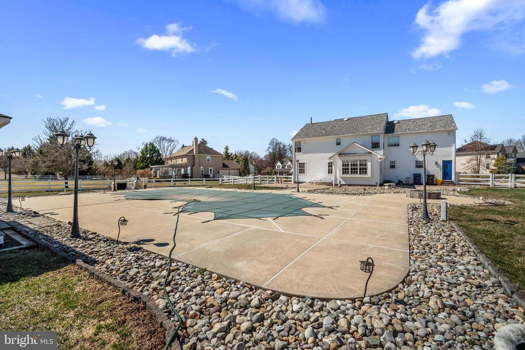 109 BROOKSIDE WAY