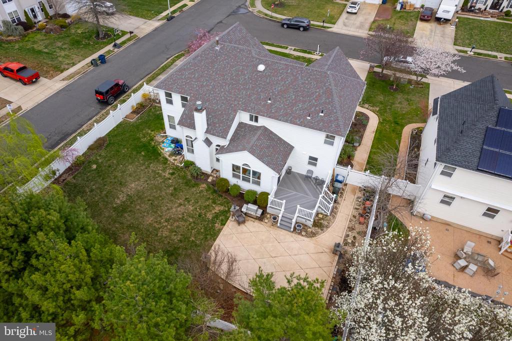 316 PICKWICK DRIVE