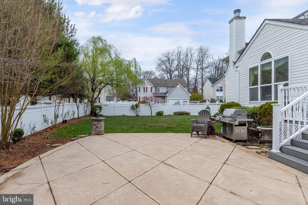316 PICKWICK DRIVE