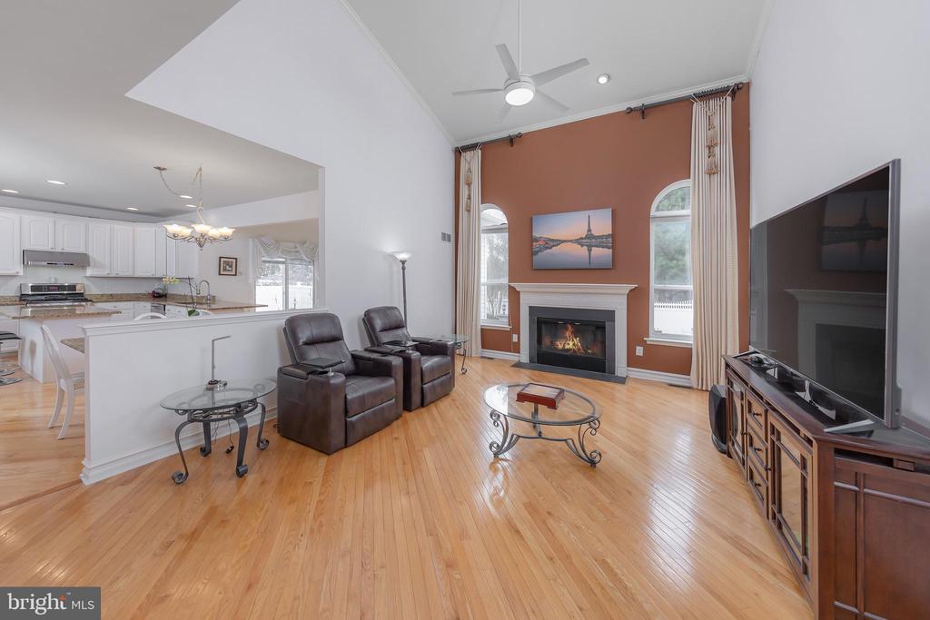 316 PICKWICK DRIVE