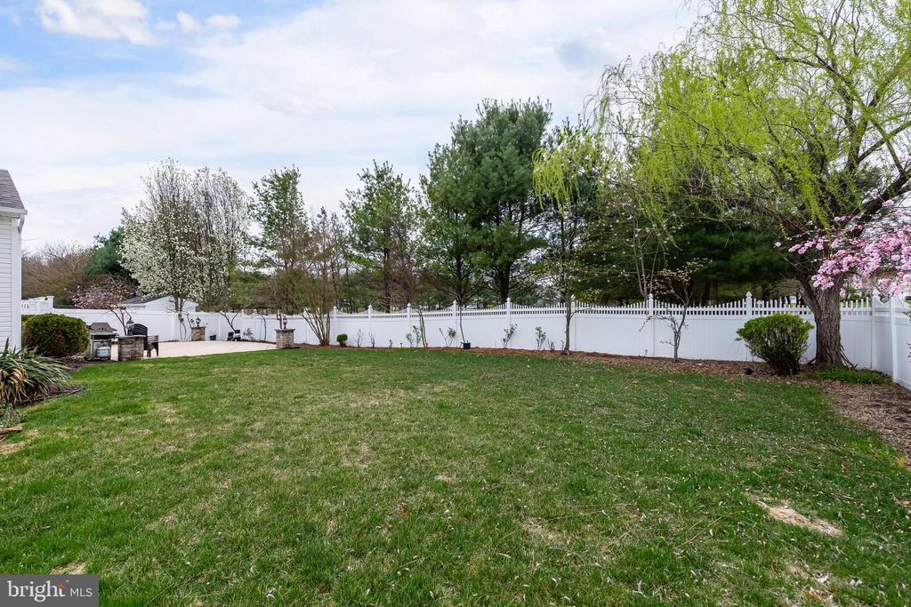 316 PICKWICK DRIVE