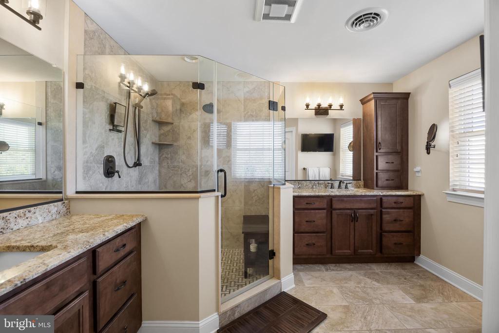 201 Solar Ct