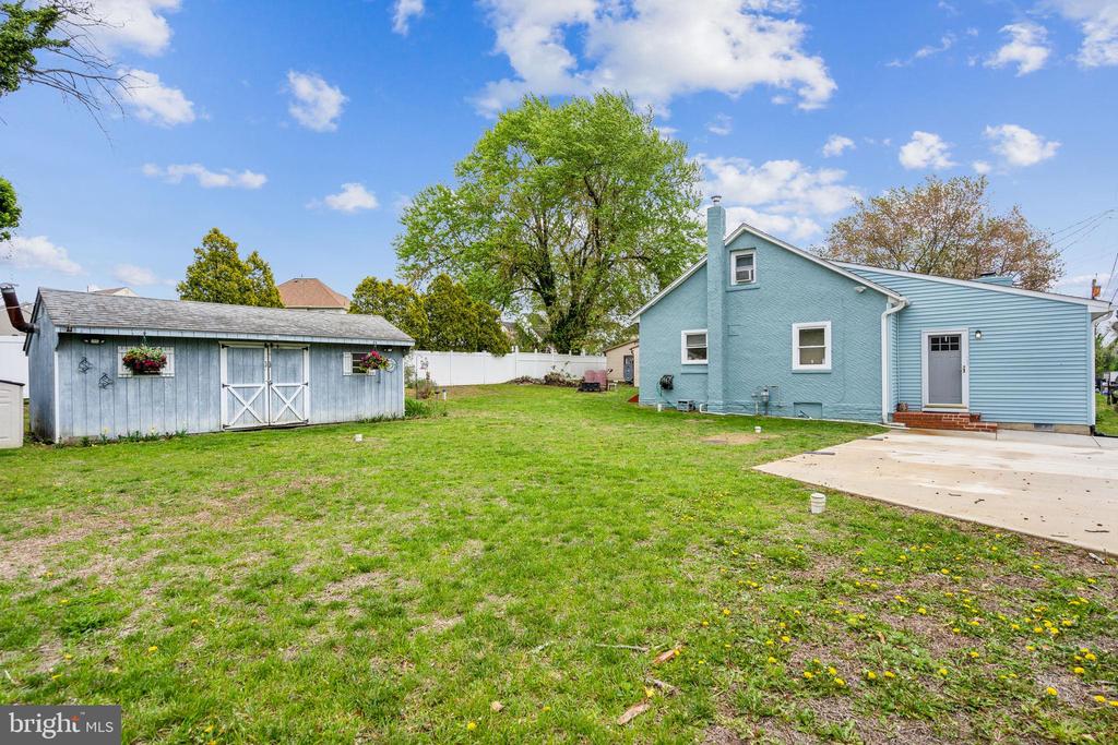 101 RIVER ROAD DRIVE