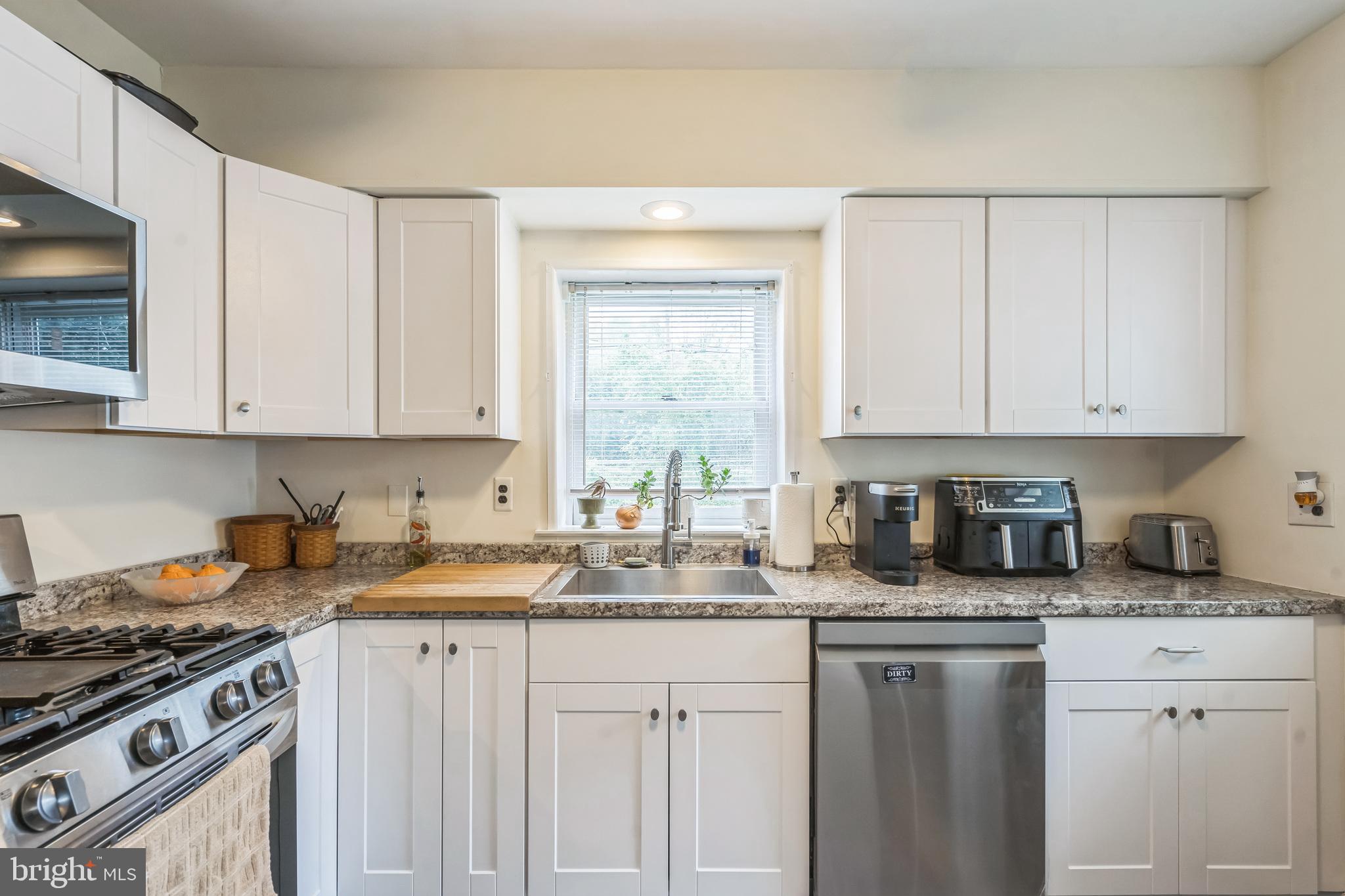 101 RIVER ROAD DRIVE