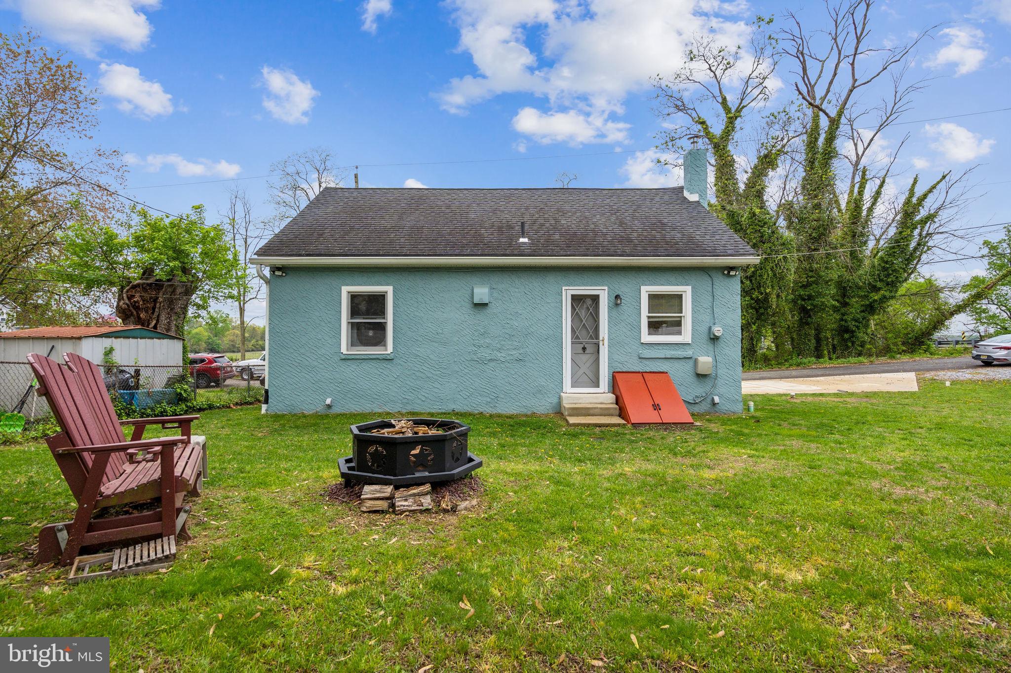 101 RIVER ROAD DRIVE