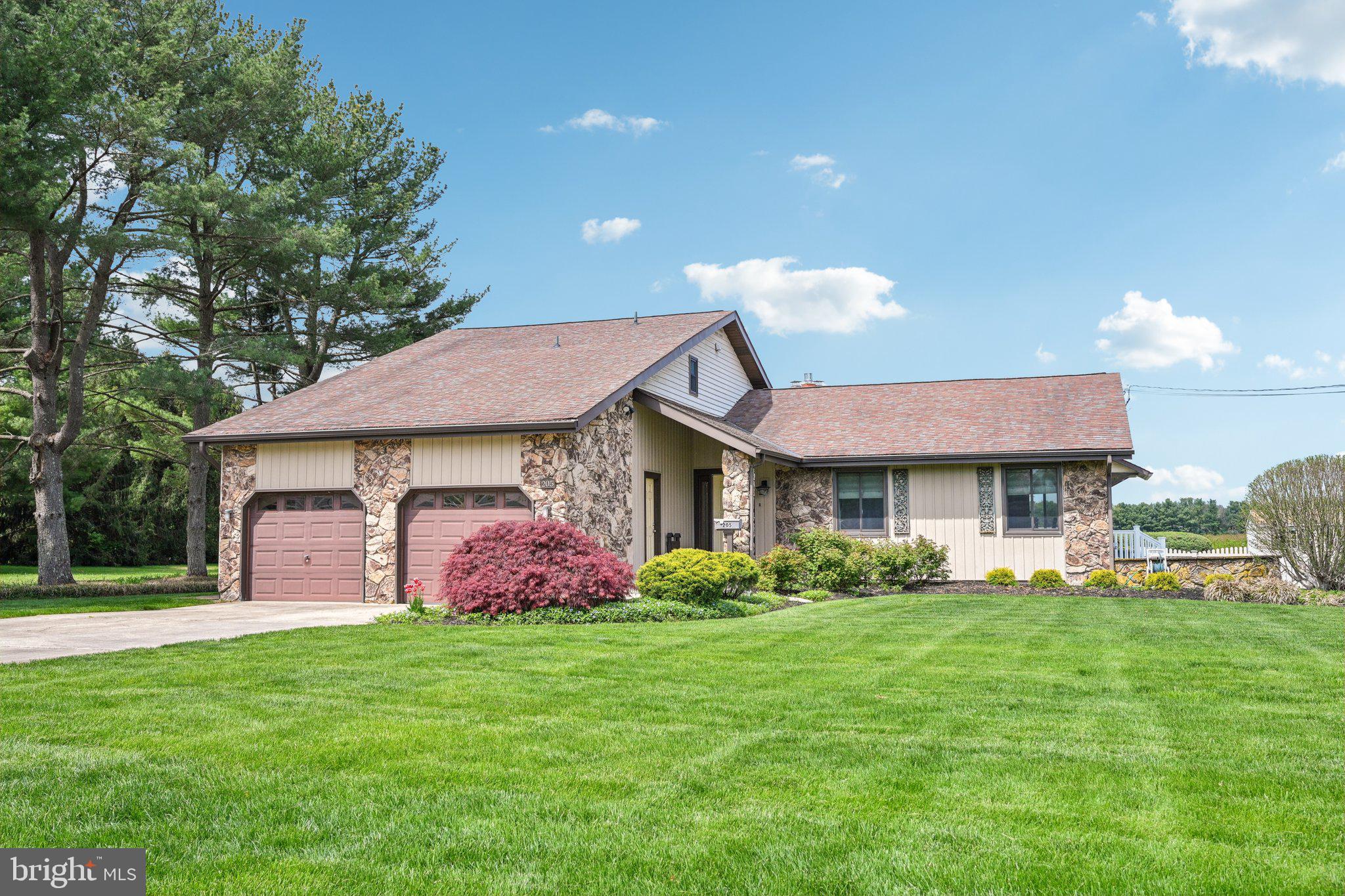 205 S Lehigh Rd