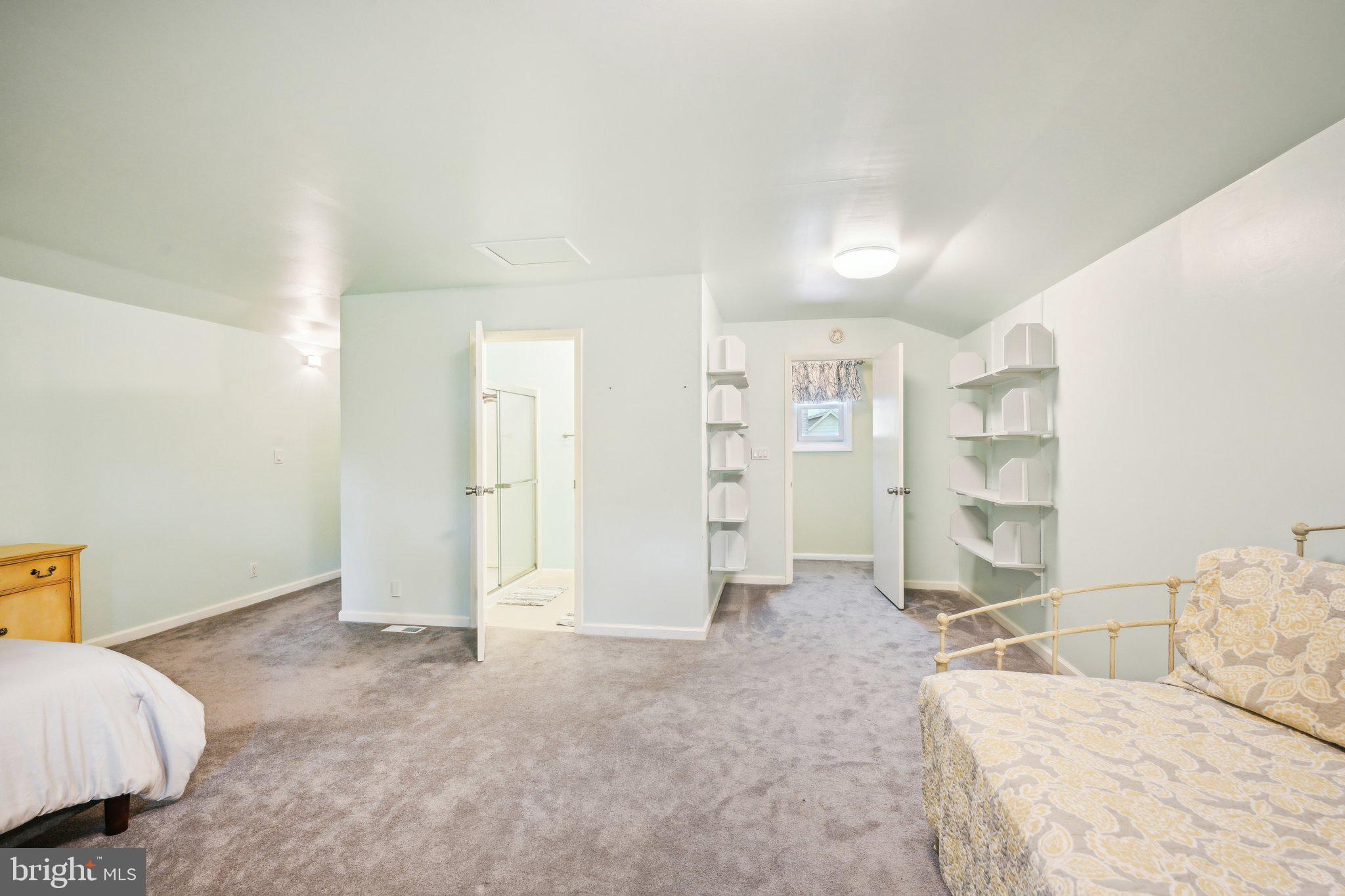 205 S Lehigh Rd