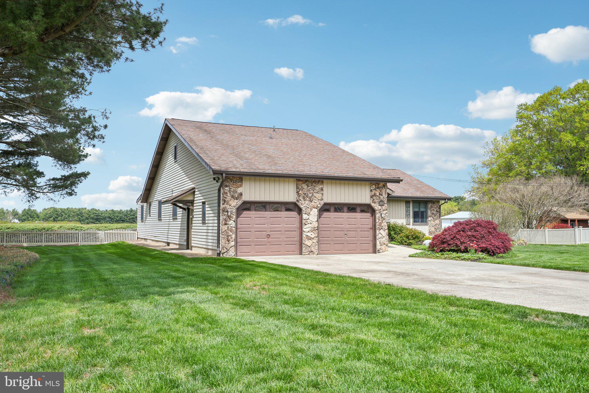 205 S Lehigh Rd